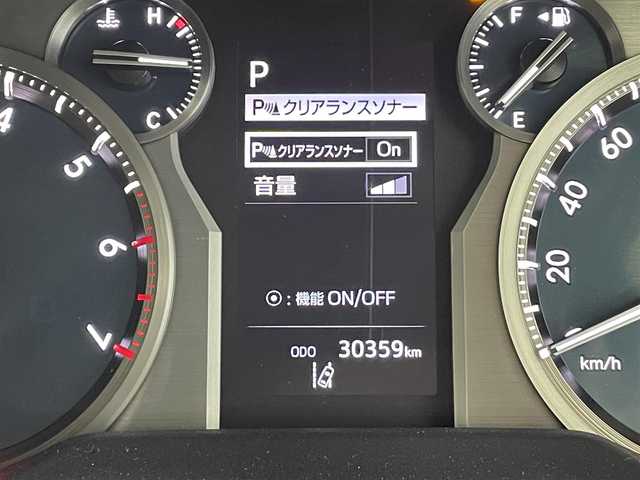 トヨタ ランドクルーザー プラド TX Lパッケージ マットブラED 群馬県 2023(令5)年 3.1万km ホワイトパールクリスタルシャイン チルト＆スライド電動ムーンルーフ（挟み込み防止機能付）/＝＝＝＝＝/純正9インチナビ（NSZT-Y68T)/・AM/FM/CD/DVD/SD/USB/HDMI/フルセグTV/バックカメラ/Toyota Safety Sense/・プリクラッシュセーフティ/・レーンディパーチャーアラート［LDA］/・オートマチックハイビーム［AHB］/・レーダークルーズコントロール（ブレーキ制御付）/・ロードサインアシスト［RSA］/・先行車発進告知機能［TMN］ /・パーキングサポートブレーキ（前後方静止物）/マットブラックエディション特別装備/・マットブラック塗装(サイドミラー/フロントグリル/バックドアガーニッシュ/18インチ専用アルミホイール/・ブラックルーフレール/黒本革シート/前席パワーシート/シートヒーター /シートベンチレーション/電動格納サードシート/社外前後ミラー型ドライブレコーダー/純正ビルトインETC/スマートキー/プッシュスタート