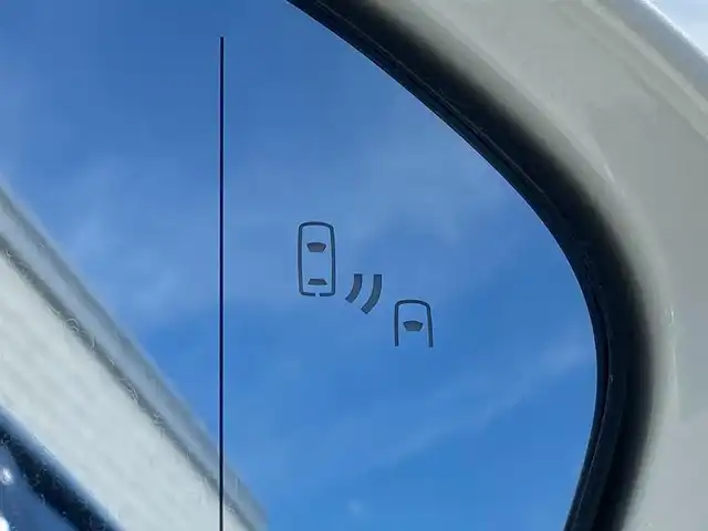 トヨタ クラウン ハイブリッド 岐阜県 2018(平30)年 3.1万km ホワイトパールクリスタルシャイン 純正SDナビ/ヘッドアップディスプレイ/ブラインドスポットモニタ/シートベンチレーション/シートヒーター/前席パワーシート/ステアリングヒーター/オートマハイビーム/ETC/レーダークルーズコントロール/レーンキープアシスト