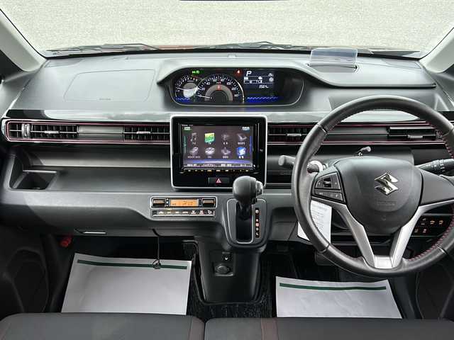 スズキ ワゴンＲ スティングレー HYBRID X 山形県 2019(令1)年 0.4万km ブレイブカーキP スズキセーフティサポート/・デュアルセンサーブレーキサポート/・車線逸脱抑制制御機能/・車線逸脱警報機能/・横滑り防止装置（ＥＳＰ）/ヘッドアップディスプレイ/DOP9インチナビ/CD.DVD.BT.SD.USB/フルセグ/ドライブレコーダー前後/シートヒーター/LEDヘッドライト/LEDフォグランプ/プッシュスタート/スマートキー