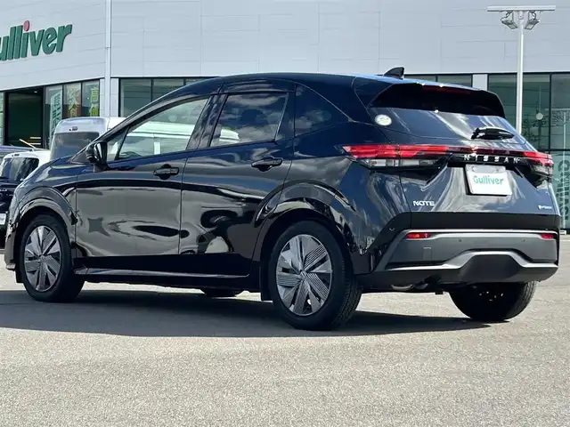日産 ノート X 岡山県 2022(令4)年 1.6万km スーパーブラック 登録時走行距離15428km/純正ナビ/フルセグTV(AM/FM/CD/DVD/Bluetooth)/アラウンドビューモニター/ビルトインETC/デジタルインナーミラー/エマージェンシーブレーキ/セーフティ・シールドスイッチ/電動パーキングブレーキ/ブレーキホールド/LEDヘッドライト/USB入力端子/プッシュスタート/スマートキー/純正フロアマット