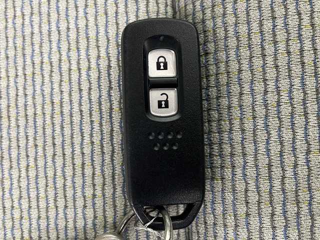 ホンダ Ｎ ＷＧＮ L ホンダセンシング 千葉県 2020(令2)年 0.6万km プラチナホワイトパール 純正ナビ/CD/BT/ホンダセンシング/レーダークルーズコントロール/レーンキープ/衝突軽減/クリアランスソナー/標識認識/オートハイビーム/LEDライト/ビルトインETC/前方ドラレコ/オートライト/フロアマット/スマートキー