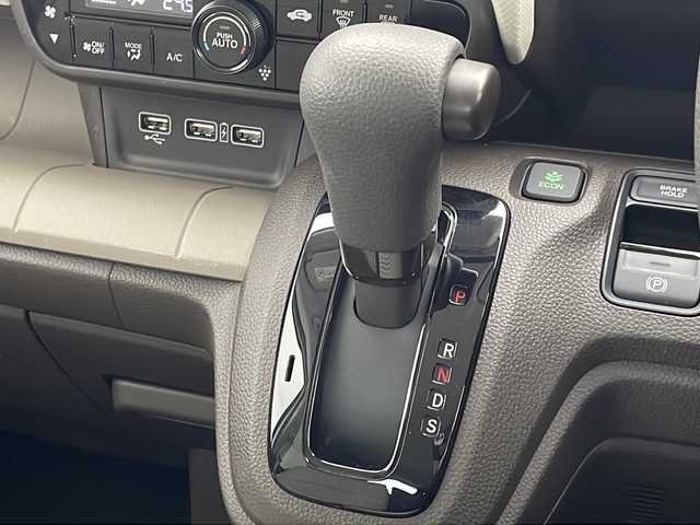 ホンダ Ｎ ＷＧＮ L ホンダセンシング 千葉県 2020(令2)年 0.6万km プラチナホワイトパール 純正ナビ/CD/BT/ホンダセンシング/レーダークルーズコントロール/レーンキープ/衝突軽減/クリアランスソナー/標識認識/オートハイビーム/LEDライト/ビルトインETC/前方ドラレコ/オートライト/フロアマット/スマートキー