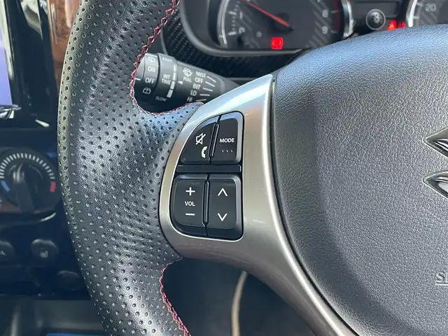 スズキ ジムニー ランドベンチャー 東京都 2018(平30)年 4.1万km ブルーイッシュブラックパール3 4WD　/５MT /エアコン /フルセグ /Bluetooth /CD/DVD再生　/ドラレコ　/ハーフレザーシート　/ETC　/パワーウィンドウ　/パワーステアリング　/フォグランプ　/スズキスポーツマッドフラップ　/牽引フック　