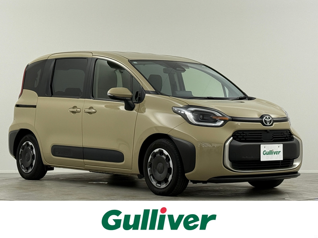 トヨタ シエンタ ハイブリッド Z 埼玉県 2023(令5)年 3万km ベージュ 純正１０．５型ナビ　全方位　両側　ＡＣ１００Ｖ　ビルトインＥＴＣ　ＬＥＤヘッドライト　ＢＳＭ　追従走行　Ｂｌｕｅｔｏｏｔｈ　ＵＳＢ　フルセグＴＶ　フロアマット　フルフラット　ウォークスルー