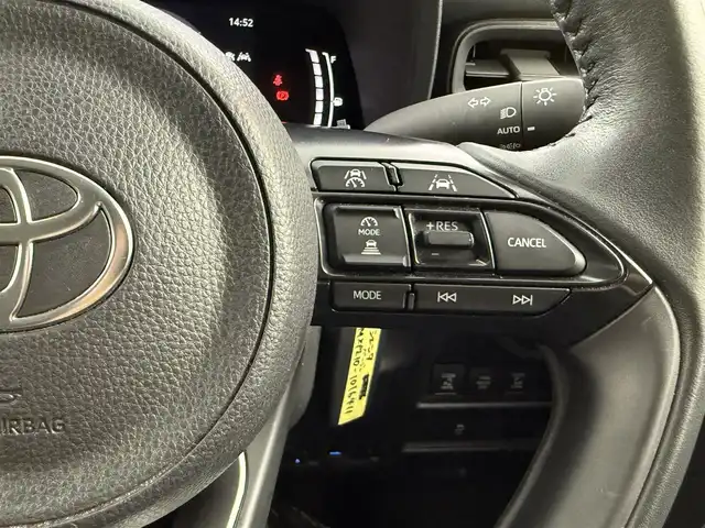 トヨタ シエンタ ハイブリッド Z 埼玉県 2023(令5)年 3万km ベージュ 純正１０．５型ナビ　全方位　両側　ＡＣ１００Ｖ　ビルトインＥＴＣ　ＬＥＤヘッドライト　ＢＳＭ　追従走行　Ｂｌｕｅｔｏｏｔｈ　ＵＳＢ　フルセグＴＶ　フロアマット　フルフラット　ウォークスルー