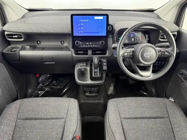 トヨタ シエンタ ハイブリッド Z 埼玉県 2023(令5)年 3万km ベージュ 純正１０．５型ナビ　全方位　両側　ＡＣ１００Ｖ　ビルトインＥＴＣ　ＬＥＤヘッドライト　ＢＳＭ　追従走行　Ｂｌｕｅｔｏｏｔｈ　ＵＳＢ　フルセグＴＶ　フロアマット　フルフラット　ウォークスルー