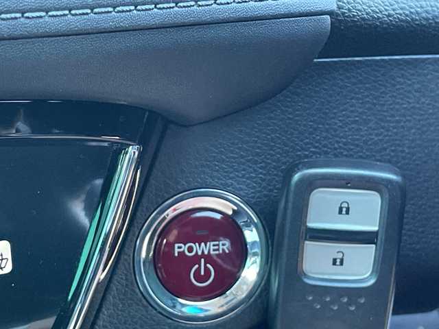 ホンダ ヴェゼル ハイブリッド Z 茨城県 2014(平26)年 5.6万km モルフォブルーP 社外ナビ/Bluetooth/フルセグTV/ドライブレコーダー/ETC/ハーフレザーシート/シートヒーター/横滑り防止装置/衝突軽減システム/オートライト/LEDヘッドライト/純正OPモデューロエアロパーツ/保証書/取扱説明書