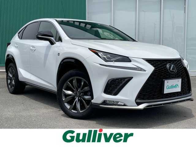 レクサス ＮＸ 300 Fスポーツ 福岡県 2018(平30)年 4.8万km ホワイトノーヴァガラスフレーク レーンキープアシスト/衝突被害軽減システム/パーキングアシスト/全方位ドラレコ/ブラインドスポットモニター/追従クルーズコントロール/純正ナビ/フルセグTV（AM.FM.CD）/Bluetooth/ビルドイン２．０ETC/純正AW/純正フロアマット/電動リアゲート/電動格納サードシート/シートヒーター/エアシート/パワーシート/シートメモリー/ステアリングヒーター/パノラミックビューモニター/USB２コ