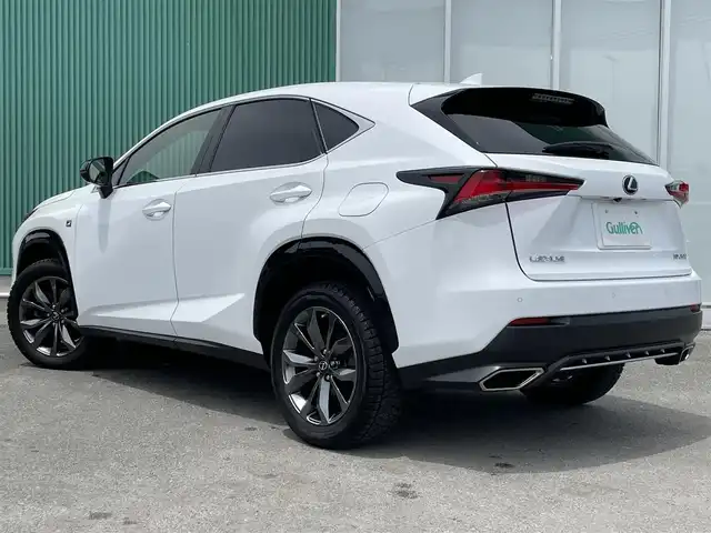 レクサス ＮＸ 300 Fスポーツ 福岡県 2018(平30)年 4.8万km ホワイトノーヴァガラスフレーク レーンキープアシスト/衝突被害軽減システム/パーキングアシスト/全方位ドラレコ/ブラインドスポットモニター/追従クルーズコントロール/純正ナビ/フルセグTV（AM.FM.CD）/Bluetooth/ビルドイン２．０ETC/純正AW/純正フロアマット/電動リアゲート/電動格納サードシート/シートヒーター/エアシート/パワーシート/シートメモリー/ステアリングヒーター/パノラミックビューモニター/USB２コ