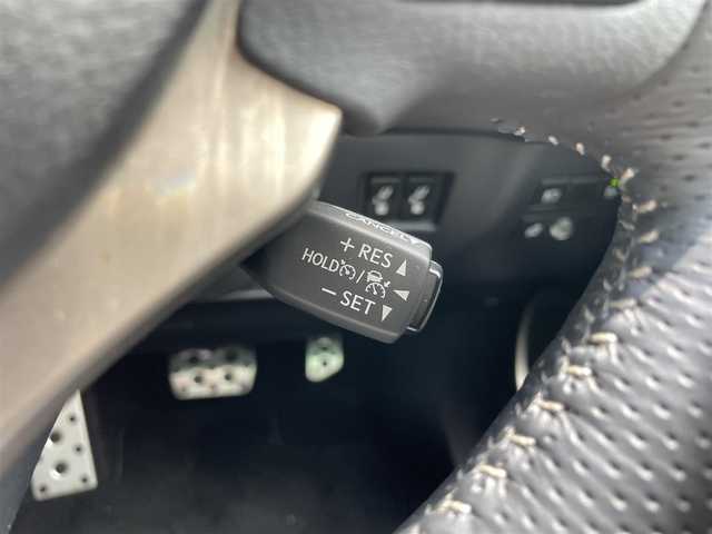 レクサス ＮＸ 300 Fスポーツ 福岡県 2018(平30)年 4.8万km ホワイトノーヴァガラスフレーク レーンキープアシスト/衝突被害軽減システム/パーキングアシスト/全方位ドラレコ/ブラインドスポットモニター/追従クルーズコントロール/純正ナビ/フルセグTV（AM.FM.CD）/Bluetooth/ビルドイン２．０ETC/純正AW/純正フロアマット/電動リアゲート/電動格納サードシート/シートヒーター/エアシート/パワーシート/シートメモリー/ステアリングヒーター/パノラミックビューモニター/USB２コ