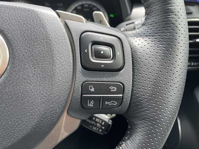 レクサス ＮＸ 300 Fスポーツ 福岡県 2018(平30)年 4.8万km ホワイトノーヴァガラスフレーク レーンキープアシスト/衝突被害軽減システム/パーキングアシスト/全方位ドラレコ/ブラインドスポットモニター/追従クルーズコントロール/純正ナビ/フルセグTV（AM.FM.CD）/Bluetooth/ビルドイン２．０ETC/純正AW/純正フロアマット/電動リアゲート/電動格納サードシート/シートヒーター/エアシート/パワーシート/シートメモリー/ステアリングヒーター/パノラミックビューモニター/USB２コ