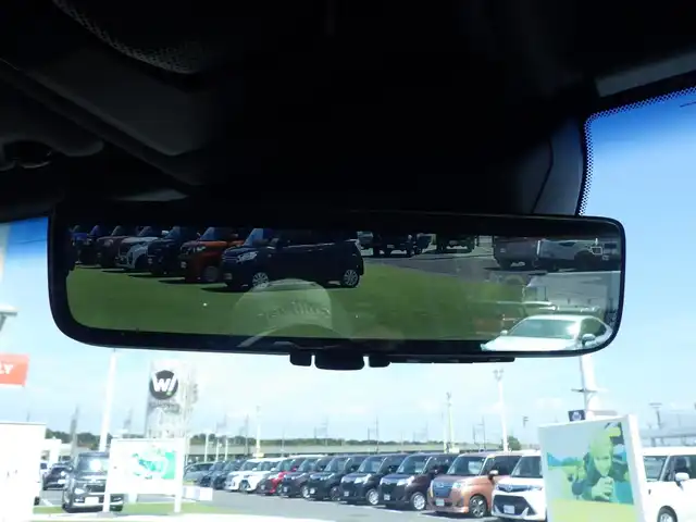 トヨタ ランドクルーザー ２５０ VX 千葉県 2024(令6)年 1.1万km プラチナホワイトパールマイカ Toyota Safety Sense/・プリクラッシュセーフティ/・レーンディパーチャーアラート/・オートハイビーム/・レーダークルーズコントロール/・ブラインドスポットモニター/ムーンルーフ/デジタルインナーミラー/ブラックレザーシート/運転席パワーシート/ディスプレイオーディオ/純正地デジTV/【Bluetooth接続】/パノラミックビューモニター/革巻きステアリング/ステアリングスイッチ/ETC（2.0）/LEDヘッドライト/フォグライト/ウインカーミラー/クリアランスソナー/純正18インチアルミホイル/サイド/カーテンエアバッグ/スマートキー