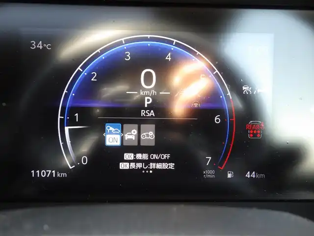 トヨタ ランドクルーザー ２５０ VX 千葉県 2024(令6)年 1.1万km プラチナホワイトパールマイカ Toyota Safety Sense/・プリクラッシュセーフティ/・レーンディパーチャーアラート/・オートハイビーム/・レーダークルーズコントロール/・ブラインドスポットモニター/ムーンルーフ/デジタルインナーミラー/ブラックレザーシート/運転席パワーシート/ディスプレイオーディオ/純正地デジTV/【Bluetooth接続】/パノラミックビューモニター/革巻きステアリング/ステアリングスイッチ/ETC（2.0）/LEDヘッドライト/フォグライト/ウインカーミラー/クリアランスソナー/純正18インチアルミホイル/サイド/カーテンエアバッグ/スマートキー