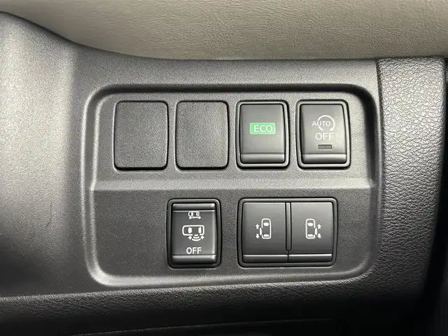 日産 セレナ ハイウェイスター プロパイロットED 千葉県 2016(平28)年 4.5万km ブリリアントホワイトパール プロパイロット/エマージェンシーブレーキ/車線逸脱警報/車線逸脱防止支援/標識検知/純正9インチSDナビ/CD DVD AUX BT フルセグ/バックカメラ/両側パワースライドドア/レーダークルーズコントロール/LEDオートライト/純正16インチアルミホイール/ドアバイザー/純正フロアマット/プッシュスタート/スマートキー/ビルトインETC