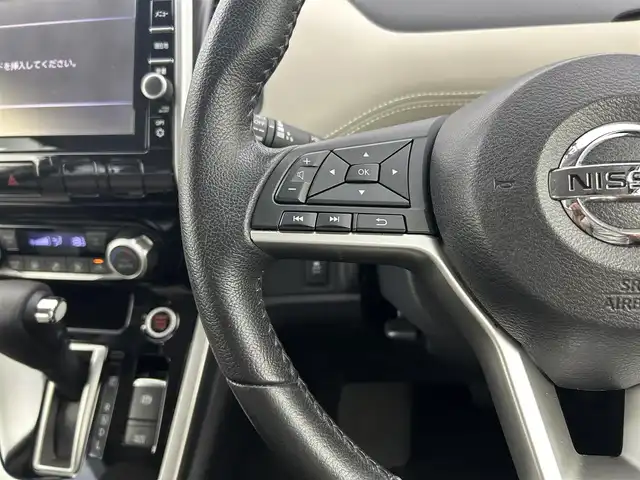 日産 セレナ ハイウェイスター プロパイロットED 千葉県 2016(平28)年 4.5万km ブリリアントホワイトパール プロパイロット/エマージェンシーブレーキ/車線逸脱警報/車線逸脱防止支援/標識検知/純正9インチSDナビ/CD DVD AUX BT フルセグ/バックカメラ/両側パワースライドドア/レーダークルーズコントロール/LEDオートライト/純正16インチアルミホイール/ドアバイザー/純正フロアマット/プッシュスタート/スマートキー/ビルトインETC