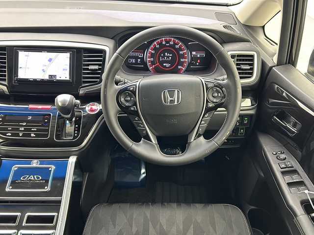 ホンダ オデッセイ アブソルート ホンダセンシング 宮城県 2019(平31)年 8.8万km クリスタルブラックパール イクリプスナビ/・バックカメラ/・BT接続/フルセグTV/・CD/DVD/純正AW車載/・スタッドレスタイヤ（215/55R17）/センターコンソールボックス/両側パワースライドドア/ホンダセンシング/・車線維持支援システム/・路外逸脱抑制機能/・アダプティブクルーズコントロール/LEDヘッドライト/・フォグランプ/ビルトインETC2.0/ドアバイザー/スマートキー