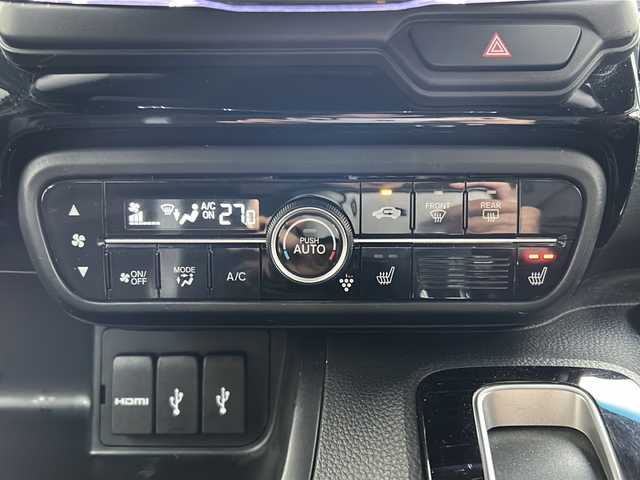 ホンダ Ｎ ＢＯＸ カスタム L ターボ 鳥取県 2023(令5)年 4.4万km クリスタルブラックパール スマートキー/ハーフレザーシート/両側パワースライド/デジタルインナーミラー/社外９インチディスプレイ/appleCARplay/HDMI/USB入力/バックカメラ/ドライブレコーダー/プリクラッシュ/レーンデパーチャー/アダクティブクルーズ/バックソナー/パドルシフト/イオンエアコン/オートライト/LEDヘッドライト/LEDフォグ/ETCユニット/保証書・取説