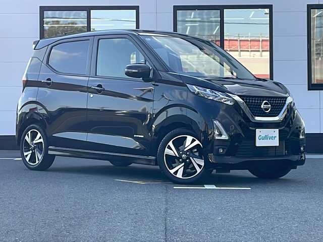 日産 デイズ HWS G ターボ プロパイロットED 山口県 2022(令4)年 2.4万km ブラック プロパイロット/・インテリジェントエマージェンシーブレーキ/・インテリジェントFCW/・踏み間違え防止アシスト/・インテリジェントアラウンドビューモニター/・エマージェンシーストップシグナル/・SOSコール/・ハイビームアシスト/・インテリジェントオートライトシステム/・インテリジェントLI＋LDW/・先行車発進お知らせ/・インテリジェントDA/・標識検知機能/・オートブレーキホールド/・電動パーキングブレーキ/純正LEDヘッドライト/純正15インチアルミホイール/純正フロアマット/取扱説明書/プッシュスタート/スマートキー