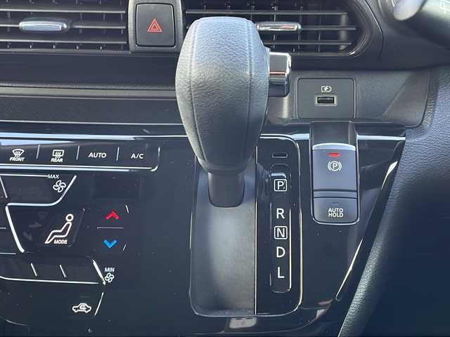 日産 デイズ HWS G ターボ プロパイロットED 山口県 2022(令4)年 2.4万km ブラック プロパイロット/・インテリジェントエマージェンシーブレーキ/・インテリジェントFCW/・踏み間違え防止アシスト/・インテリジェントアラウンドビューモニター/・エマージェンシーストップシグナル/・SOSコール/・ハイビームアシスト/・インテリジェントオートライトシステム/・インテリジェントLI＋LDW/・先行車発進お知らせ/・インテリジェントDA/・標識検知機能/・オートブレーキホールド/・電動パーキングブレーキ/純正LEDヘッドライト/純正15インチアルミホイール/純正フロアマット/取扱説明書/プッシュスタート/スマートキー