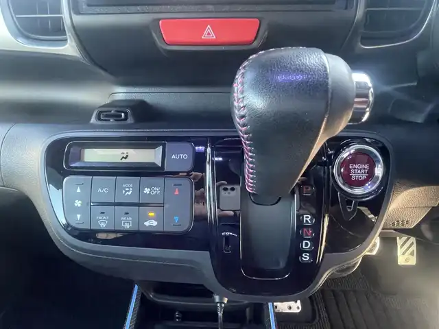 ホンダ Ｎ ＢＯＸ スラッシュ G ターボ Aパッケージ 愛知県 2015(平27)年 7.8万km ガンＭⅡ (株)IDOMが運営する【じしゃロン名古屋鳴海店】の自社ローン専用車両になります。こちらは現金またはオートローンご利用の価格です。自社ローンご希望の方は別途その旨お申し付けください。/フルセグテレビ/ETC/バックカメラ/ウィンカーミラー/ドアバイザー/プッシュスタート/スマートキー