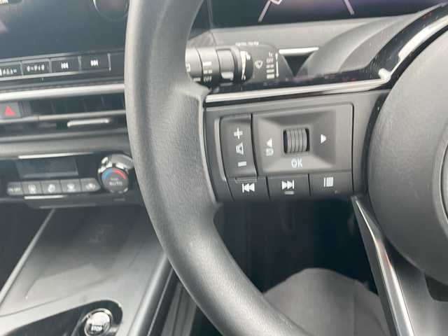 日産 ノート X 茨城県 2021(令3)年 6.6万km パール 純正ナビゲーション/フルセグＴＶ/ＵＳＢ/ＨＤＭＩ/ワイヤレス充電/全方位カメラ/ＥＴＣ/スポーツモード/ＥＶモード/レーンキープアシスト/衝突被害軽減システム/プッシュスタート/スマートキー/取扱説明書/ドアバイザー