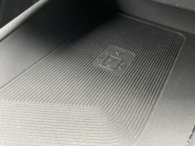 日産 ノート X 茨城県 2021(令3)年 6.6万km パール 純正ナビゲーション/フルセグＴＶ/ＵＳＢ/ＨＤＭＩ/ワイヤレス充電/全方位カメラ/ＥＴＣ/スポーツモード/ＥＶモード/レーンキープアシスト/衝突被害軽減システム/プッシュスタート/スマートキー/取扱説明書/ドアバイザー