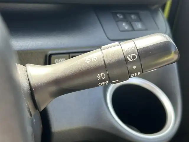 トヨタ シエンタ ハイブリッド ファンベースG クエロ 滋賀県 2020(令2)年 4.2万km エアーイエロー 純正９インチナビ/【Bluetooth/CD/DVD/フルセグTV】/クルーズコントロール/AC100V電源/両側パワースライドドア/前後コーナーセンサー/D/N席シートヒーター/ステアリングヒーター/ビルトインETC/前後ドライブレコーダー/プッシュスタート/スマートキー/ステアリングリモコン