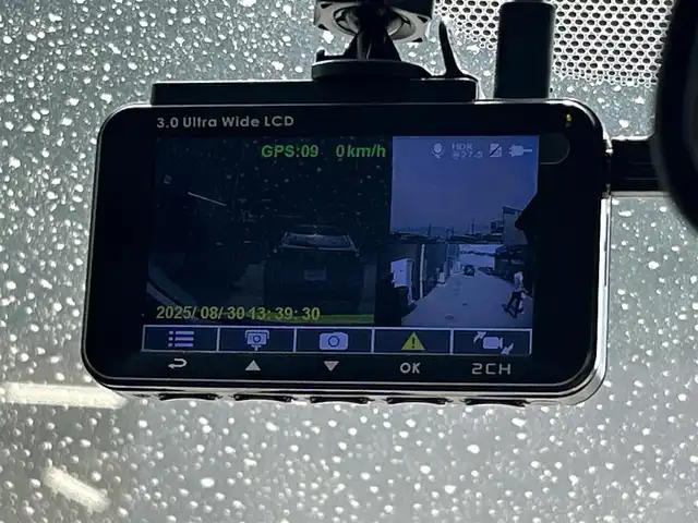 トヨタ シエンタ ハイブリッド ファンベースG クエロ 滋賀県 2020(令2)年 4.2万km エアーイエロー 純正９インチナビ/【Bluetooth/CD/DVD/フルセグTV】/クルーズコントロール/AC100V電源/両側パワースライドドア/前後コーナーセンサー/D/N席シートヒーター/ステアリングヒーター/ビルトインETC/前後ドライブレコーダー/プッシュスタート/スマートキー/ステアリングリモコン