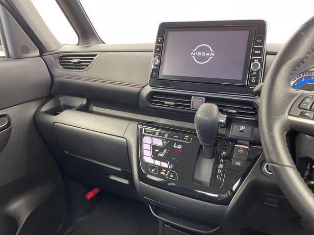 日産 ルークス HWS Gターボ プロパイロットED 新潟県 2024(令6)年 0.3万km チタニウムグレーメタリック 4WD/プロパイロット/純正メモリナビ【MM321D-L】/　フルセグTV/Bluetooth/CD/DVD/USB/レーダークルーズコントロール/衝突被害軽減ブレーキ/レーンキープアシスト/前後コーナーセンサー/レザーシート/両側パワースライドドア/ドライブレコーダー/全周囲モニター/ビルトインETC/ステアリングヒーター/LEDヘッドライト/オートライト/アイドリングストップ/横滑り防止装置/レザーステアリング/ステアリングスイッチ/禁煙車