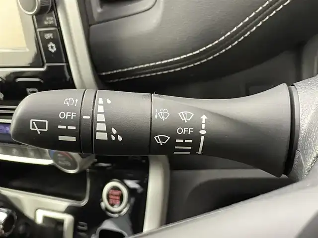 日産 セレナ ハイウェイスター 千葉県 2016(平28)年 5.6万km ダイヤモンドブラック 純正９型ナビ　（MM516D-L）/セーフティパックＢ　/純正11型後席モニター/両側電動スライドドア　/プロパイロット/衝突軽減ブレーキ/電子インナーミラー　/ステアリングスイッチ　/アラウンドビューモニター　/パーキングアシスト　/ＥＴＣ　/ＬＥＤヘッドライトバックカメラ/アイドリングストップ/ウィンカーミラー/ドアバイザー/プッシュスタート/12Vシガーソケット/後席サンシェード