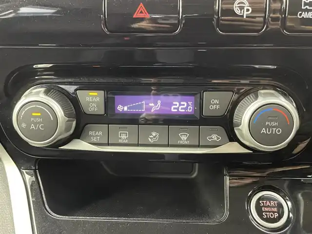日産 セレナ ハイウェイスター 千葉県 2016(平28)年 5.6万km ダイヤモンドブラック 純正９型ナビ　（MM516D-L）/セーフティパックＢ　/純正11型後席モニター/両側電動スライドドア　/プロパイロット/衝突軽減ブレーキ/電子インナーミラー　/ステアリングスイッチ　/アラウンドビューモニター　/パーキングアシスト　/ＥＴＣ　/ＬＥＤヘッドライトバックカメラ/アイドリングストップ/ウィンカーミラー/ドアバイザー/プッシュスタート/12Vシガーソケット/後席サンシェード
