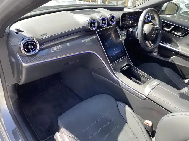 メルセデス・ベンツ Ｍ・ベンツ Ｃ２２０ｄ アバンギャルド　AMGライン 福岡県 2022(令4)年 1.3万km ハイテックシルバー ワンオーナー　/レーダーセーフティパッケージ/アダプティブクルーズコントロール/ブラインドスポットモニター/レーンキープアシスト/ヘッドアップディスプレイ/ベーシックパッケージ/純正ナビ/Ａｐｐｌｅｃａｒｐｌａｙ　/フルセグTV/Ｂｌｕｅｔｏｏｔｈ　/バックカメラ　/全方位カメラ/ハーフレザーシート/前席シートヒーター/パワーバックドア/LEDヘッドライト/オートハイビーム/純正18インチアルミホイール/ETC2.0/取扱説明書/保証書