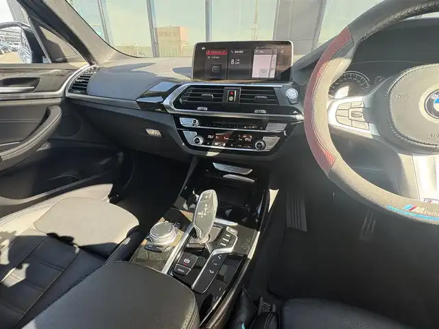 ＢＭＷ Ｘ３ xDrive20d Mスポーツ 石川県 2018(平30)年 4.8万km 白 ハイラインパッケージ/イノベーションパッケージ/黒革シート/純正ナビ/フルセグTV/全方位カメラ/ETC/アダプティブクルーズコントロール/ブラインドスポットモニター/置くだけ充電/全席シートヒーター/パワーシート（D+N席）/シートメモリー/パワーバックドア/ルーフレール/アンチロック・ブレーキ・システム/衝突被害軽減システム/横滑り防止装置/前後コーナーセンサー/レーンキープアシスト/盗難防止装置/ダウンヒルアシストコントロール/パーキングアシスト/アイドリングストップ/純正アルミホイール/スマートキー