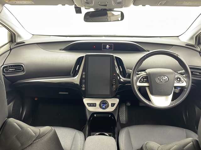 トヨタ プリウス ＰＨＶ S ナビパッケージ 茨城県 2017(平29)年 5.9万km ホワイトパールクリスタルシャイン 純正ナビ/・Bluetooth接続/・フルセグテレビ/・バックカメラ/・USB入力端子/ETC/ドライブレコーダー/社外ホイール/エアロパーツ（TRD)/LEDヘッドライト/純正フロアマット/アイドリングストップ/１００V充電/プラグインハイブリッド/ABS/横滑り防止装置/オートライト/盗難防止装置/レーンアシストキープ/カーテンエアバッグ