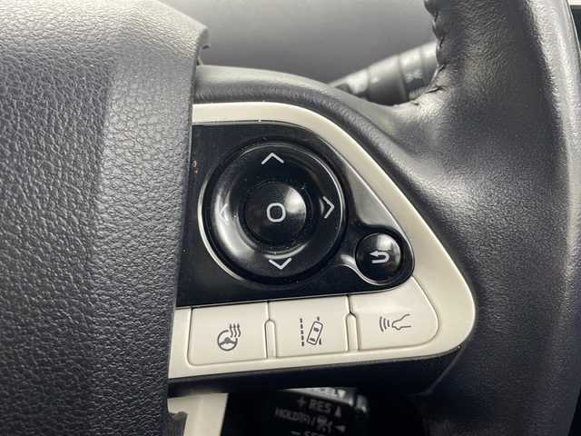 トヨタ プリウス ＰＨＶ S ナビパッケージ 茨城県 2017(平29)年 5.9万km ホワイトパールクリスタルシャイン 純正ナビ/・Bluetooth接続/・フルセグテレビ/・バックカメラ/・USB入力端子/ETC/ドライブレコーダー/社外ホイール/エアロパーツ（TRD)/LEDヘッドライト/純正フロアマット/アイドリングストップ/１００V充電/プラグインハイブリッド/ABS/横滑り防止装置/オートライト/盗難防止装置/レーンアシストキープ/カーテンエアバッグ