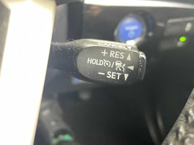 トヨタ プリウス ＰＨＶ S ナビパッケージ 茨城県 2017(平29)年 5.9万km ホワイトパールクリスタルシャイン 純正ナビ/・Bluetooth接続/・フルセグテレビ/・バックカメラ/・USB入力端子/ETC/ドライブレコーダー/社外ホイール/エアロパーツ（TRD)/LEDヘッドライト/純正フロアマット/アイドリングストップ/１００V充電/プラグインハイブリッド/ABS/横滑り防止装置/オートライト/盗難防止装置/レーンアシストキープ/カーテンエアバッグ