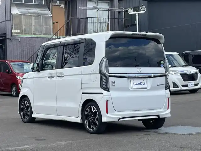 ホンダ Ｎ ＢＯＸ カスタム G L ホンダセンシング 宮城県 2019(令1)年 9万km プラチナホワイトパール (株)IDOMが運営する【じしゃロン仙台店】の自社ローン専用車両になりますこちらは現金またはオートローンご利用時の価格です。自社ローンご希望の方は別途その旨お申付け下さい/ハーフレザーシート/両側パワースライドドア/SDナビ/フルセグ/バックカメラ/Bluetooth/CD/DVD/シートヒーター/クルコン/ドラレコ/レーンキープアシスト