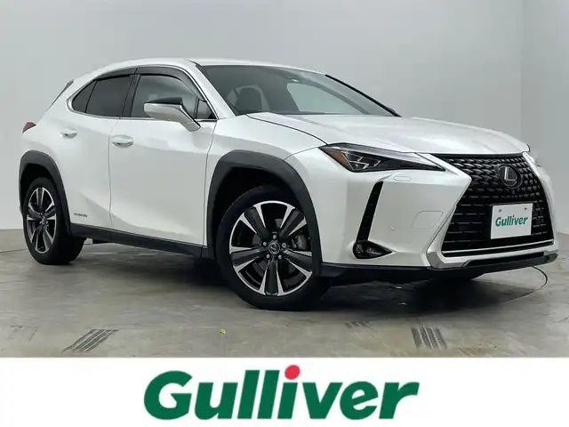 レクサス ＵＸ 250h バージョンL 岡山県 2020(令2)年 4.2万km ソニッククォーツ 純正10.3インチナビ/・FM/AM/Bluetooth/フルセグ/CD/DVD/パノラマミックビューモニター/本革シート/・パワーシート/・ベンチレーション/ステアリングヒーター/パワーバックドア/Lexus Safety System+/・プリクラッシュセーフティ/・レーンディパーチャーアラート/トレーシングアシスト/・レーダークルーズコントロール/・アダプティブハイビームアシスト/・ブラインドスポットモニター/・コーナーセンサー/ETC/ドライブレコーダー/純正18インチアルミホイール/純正フロアマット