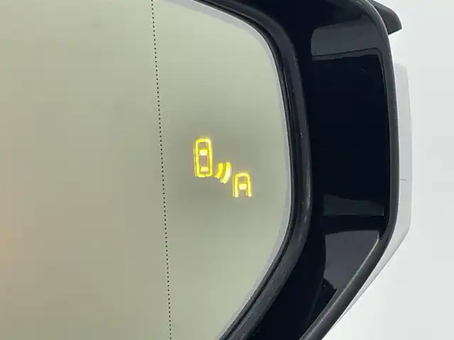 レクサス ＵＸ 250h バージョンL 岡山県 2020(令2)年 4.2万km ソニッククォーツ 純正10.3インチナビ/・FM/AM/Bluetooth/フルセグ/CD/DVD/パノラマミックビューモニター/本革シート/・パワーシート/・ベンチレーション/ステアリングヒーター/パワーバックドア/Lexus Safety System+/・プリクラッシュセーフティ/・レーンディパーチャーアラート/トレーシングアシスト/・レーダークルーズコントロール/・アダプティブハイビームアシスト/・ブラインドスポットモニター/・コーナーセンサー/ETC/ドライブレコーダー/純正18インチアルミホイール/純正フロアマット