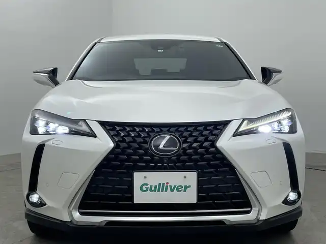 レクサス ＵＸ 250h バージョンL 岡山県 2020(令2)年 4.2万km ソニッククォーツ 純正10.3インチナビ/・FM/AM/Bluetooth/フルセグ/CD/DVD/パノラマミックビューモニター/本革シート/・パワーシート/・ベンチレーション/ステアリングヒーター/パワーバックドア/Lexus Safety System+/・プリクラッシュセーフティ/・レーンディパーチャーアラート/トレーシングアシスト/・レーダークルーズコントロール/・アダプティブハイビームアシスト/・ブラインドスポットモニター/・コーナーセンサー/ETC/ドライブレコーダー/純正18インチアルミホイール/純正フロアマット