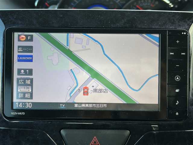 ダイハツ タント カスタム X トップED SA Ⅲ 富山県 2017(平29)年 3.9万km ブラックマイカメタリック 禁煙車/純正ナビ/バックカメラ/TV（フルセグ）/片側パワースライドドア/スマートキー/ハーフレザーシート/シートヒーター（運転席）/純正アルミホイール/純正フロアマット/プッシュスタート/オートマチックハイビーム/盗難防止装置/横滑り防止装置