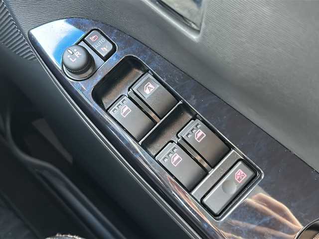 ダイハツ タント カスタム X トップED SA Ⅲ 富山県 2017(平29)年 3.9万km ブラックマイカメタリック 禁煙車/純正ナビ/バックカメラ/TV（フルセグ）/片側パワースライドドア/スマートキー/ハーフレザーシート/シートヒーター（運転席）/純正アルミホイール/純正フロアマット/プッシュスタート/オートマチックハイビーム/盗難防止装置/横滑り防止装置