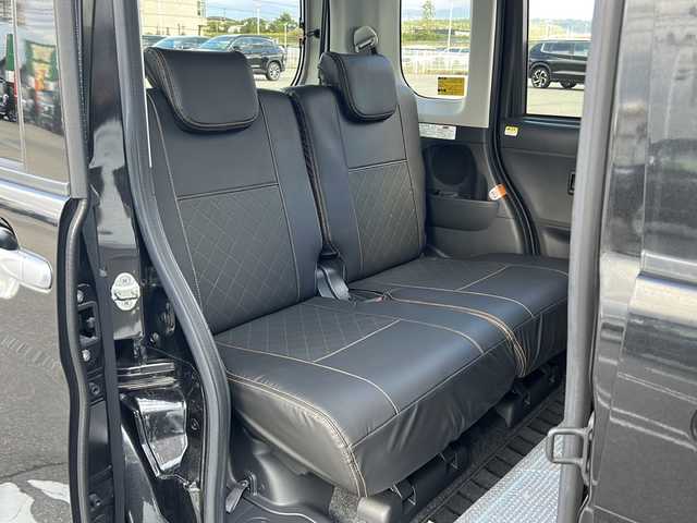 ダイハツ タント カスタム X トップED SA Ⅲ 富山県 2017(平29)年 3.9万km ブラックマイカメタリック 禁煙車/純正ナビ/バックカメラ/TV（フルセグ）/片側パワースライドドア/スマートキー/ハーフレザーシート/シートヒーター（運転席）/純正アルミホイール/純正フロアマット/プッシュスタート/オートマチックハイビーム/盗難防止装置/横滑り防止装置