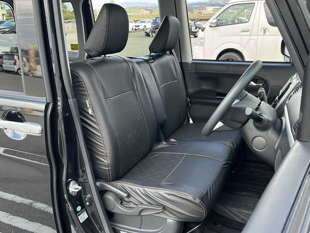 ダイハツ タント カスタム X トップED SA Ⅲ 富山県 2017(平29)年 3.9万km ブラックマイカメタリック 禁煙車/純正ナビ/バックカメラ/TV（フルセグ）/片側パワースライドドア/スマートキー/ハーフレザーシート/シートヒーター（運転席）/純正アルミホイール/純正フロアマット/プッシュスタート/オートマチックハイビーム/盗難防止装置/横滑り防止装置