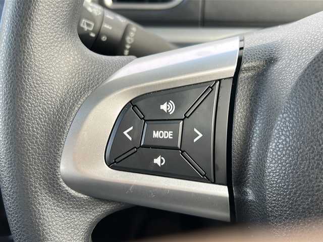 ダイハツ タント カスタム X トップED SA Ⅲ 富山県 2017(平29)年 3.9万km ブラックマイカメタリック 禁煙車/純正ナビ/バックカメラ/TV（フルセグ）/片側パワースライドドア/スマートキー/ハーフレザーシート/シートヒーター（運転席）/純正アルミホイール/純正フロアマット/プッシュスタート/オートマチックハイビーム/盗難防止装置/横滑り防止装置