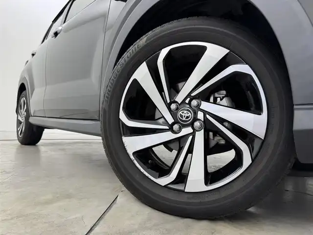 トヨタ ライズ Z 福岡県 2022(令4)年 2.5万km ブラックマイカメタリック 純正ナビ（フルセグＴＶ）　/衝突軽減　/バックカメラ　/ドラレコ　/クルーズコントロール　/シートベンチレーション　/ＭＴモード付き　/レーンアシスト　/コーナーセンサー　/盗難防止装置　/ウインドシールドデアイサー