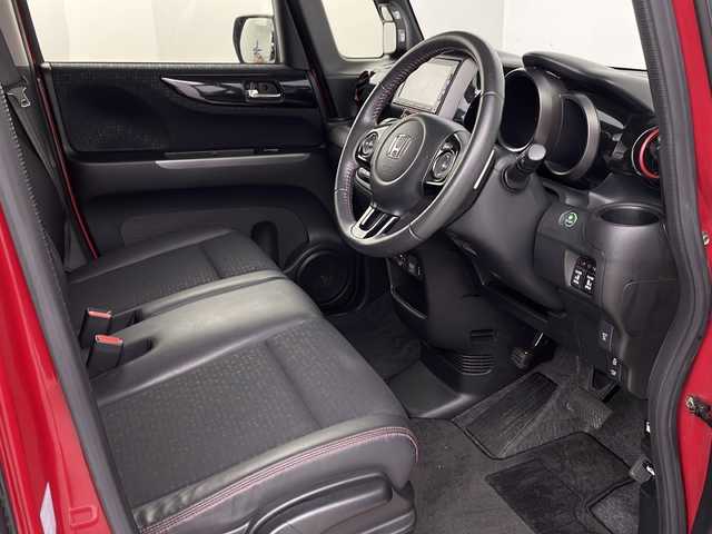 ホンダ Ｎ ＢＯＸ カスタム G ターボSSパッケージ 埼玉県 2017(平29)年 3.5万km 赤／黒 純正ナビ　VXM-174VFi/(Bluetooth/USB/CD/DVD/AM/FM)/地デジフルセグ/バックカメラ/ETC/クルーズコントロール/パドルシフト/運転席・助手席シートヒーター/車速連動バリアブル間欠ワイパー/あんしんパッケージ/・低速域衝突軽減ブレーキ/・誤発進抑制機能/・サイド・カーテンエアバッグ/360°スーパーUV・IRカットパッケージ/LEDフォグライト＋LEDポジションランプ＋フォグライトガーニッシュ/ロールサンシェード/両側パワースライドドア/プッシュスタート/ステアリングリモコン/ウィンカーミラー/純正フロアマット/純正ドアバイザー/純正15インチアルミホイール