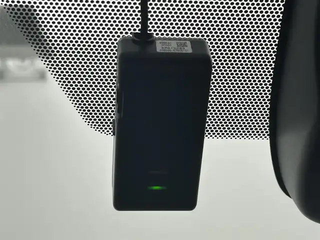 トヨタ ノア ハイブリッド S－Z 岡山県 2023(令5)年 1.2万km ホワイトパールクリスタルシャイン 純正10.5インチナビ/・地デジ/Bluetooth/DVD/CD/HDMI/パノラミックビューモニター/快適利便パッケージ/モデリスタエアロ /ブラインドスポットモニター/ビルトインETC2.0/両側パワースライドドア/ハーフレザーシート /シートヒーター /ステアリングヒーター/三眼LEDライト/ユニバーサルステップ/アドバンストパーク/パワーバックドア /オットマン/オートライト/オートハイビーム /レーダークルーズコントロール/プッシュスタート /スマートキー/純正17インチアルミホイール/新車保証書/取扱説明書