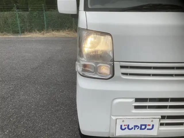 スズキ エブリイ PC リミテッド 埼玉県 2018(平30)年 9.7万km スペリアホワイト (株)IDOMが運営する【じしゃロン鳩ヶ谷店】の自社ローン専用車両になりますこちらは現金またはオートローンご利用時の価格です。自社ローンご希望の方は別途その旨お申付け下さい/登録時96995km/MT車/オーバーヘッドシェルフ/ハイルーフ/パワーステアリング/フロントパワーウィンドウ/CD/AUX/AM/FM/リモコンキー/スペア1本/純正フロアマット/ABS/盗難防止装置/ダブルエアバッグ/両側手動スライドドア/電動格納機能付きサイドミラー