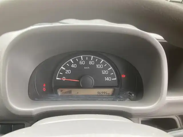 スズキ エブリイ PC リミテッド 埼玉県 2018(平30)年 9.7万km スペリアホワイト (株)IDOMが運営する【じしゃロン鳩ヶ谷店】の自社ローン専用車両になりますこちらは現金またはオートローンご利用時の価格です。自社ローンご希望の方は別途その旨お申付け下さい/登録時96995km/MT車/オーバーヘッドシェルフ/ハイルーフ/パワーステアリング/フロントパワーウィンドウ/CD/AUX/AM/FM/リモコンキー/スペア1本/純正フロアマット/ABS/盗難防止装置/ダブルエアバッグ/両側手動スライドドア/電動格納機能付きサイドミラー